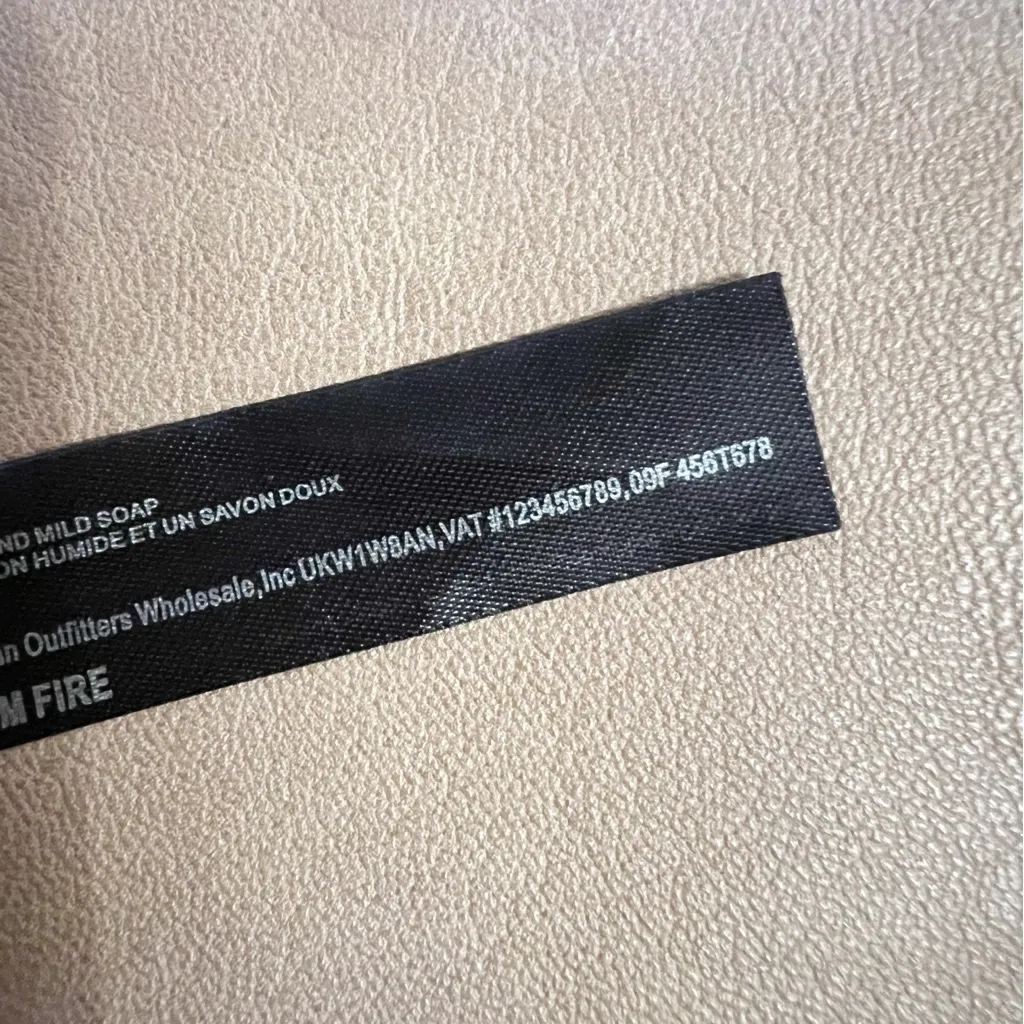 Anthopologie Tia Slouchy Bucket Faux Leather Shoulder Bag Beige Color - Image 10