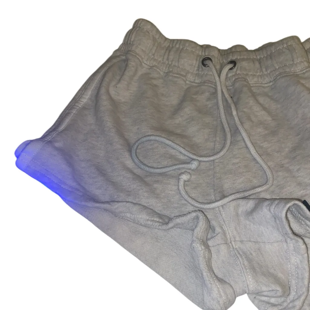 Abercrombie & Fitch Women’s Light Grey Logo Sweat Shorts XS - Image 4