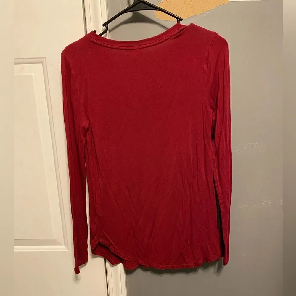 Old Navy Long Sleeve Shirt Size Small - Image 2