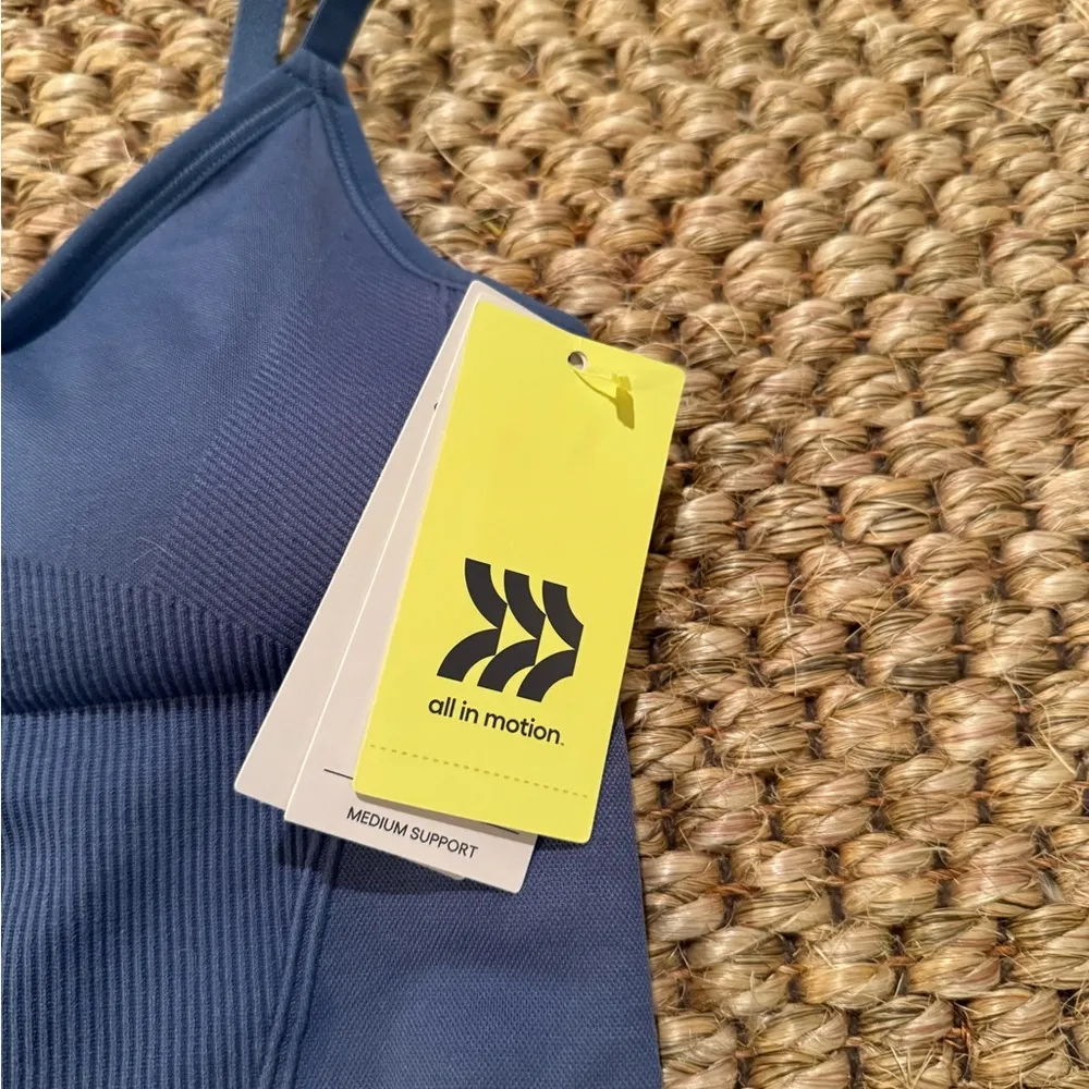 All in motion NWT blue sports bra women’s size XS - Image 5