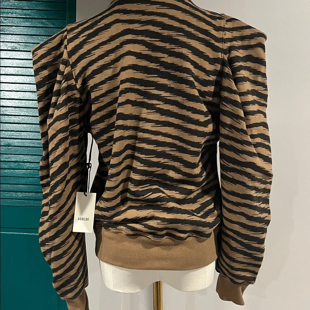 Revolve AGOLDE NWT Folded Sleeve Mock Neck Sweatshirt in the rare “Serpentine” - Image 9