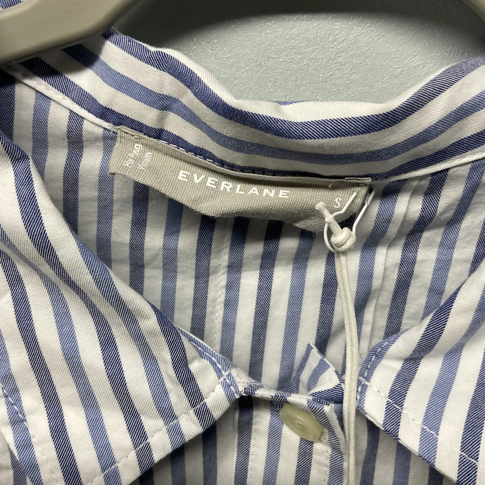Everlane The Cropped Relaxed Shirt Blue White Stripe Button-Up Women's Small NWT - Image 4