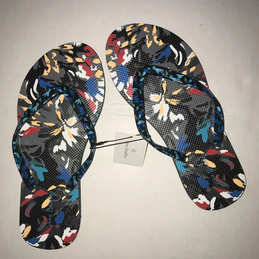 Vera Bradley Flip-Flops Splash Floral New Sz 5/6 - Image 2