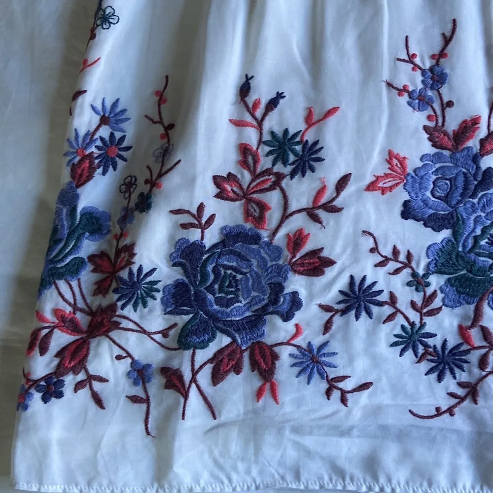 Drew sleeveless floral blouse - Image 7