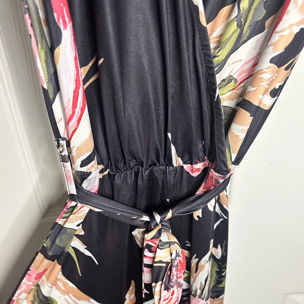 NWT Women's Floral Print Elegant Deep V - Image 3