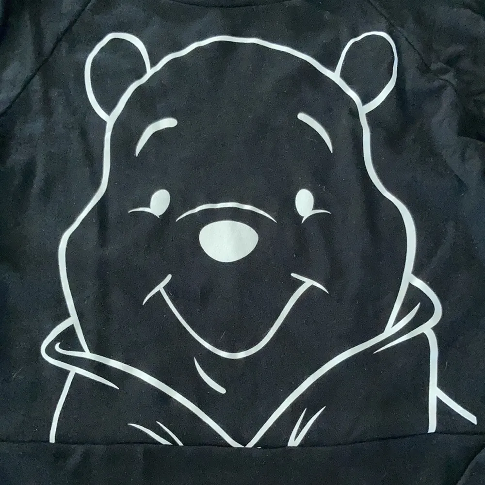 Disney Winnie the Pooh Graphic Boatneck Sweater Black Size Medium Mom Like New - Image 10