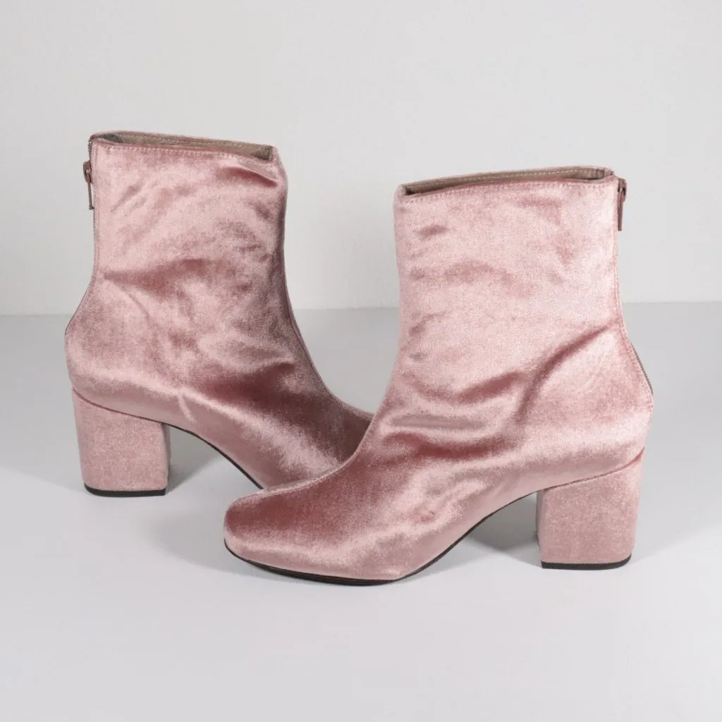 NWOT Free People Velvet Cecile Pink Booties Size Size 38 - Image 5