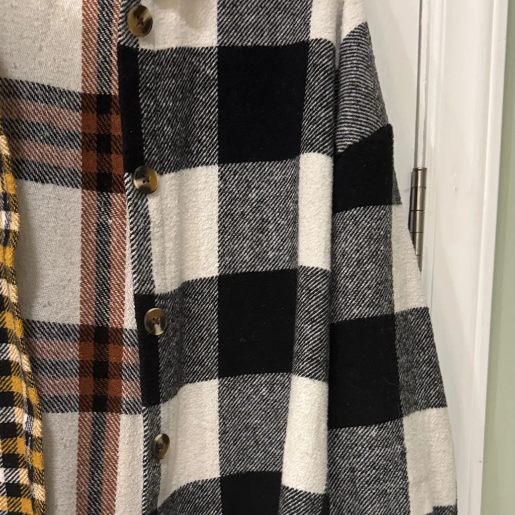 NastyGal Multicolor Plaid Button-Down Shirt - Image 4