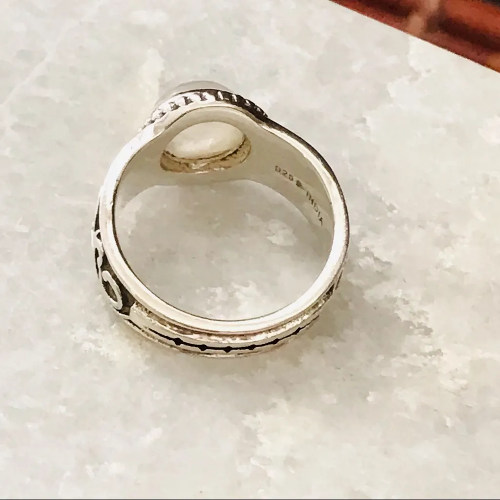 Silpada Sterling Silver & Moonstone Ring Size 6 - Image 5