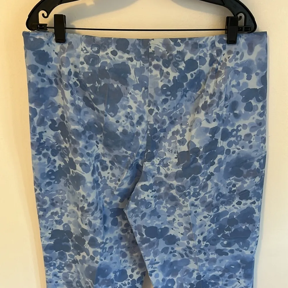 J. Jill Blue Abstract Floral Pants Size 16 - Image 4
