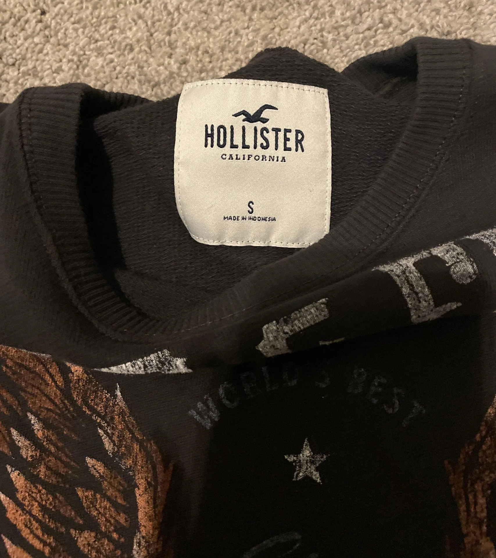 Hollister Crop Top - Image 2