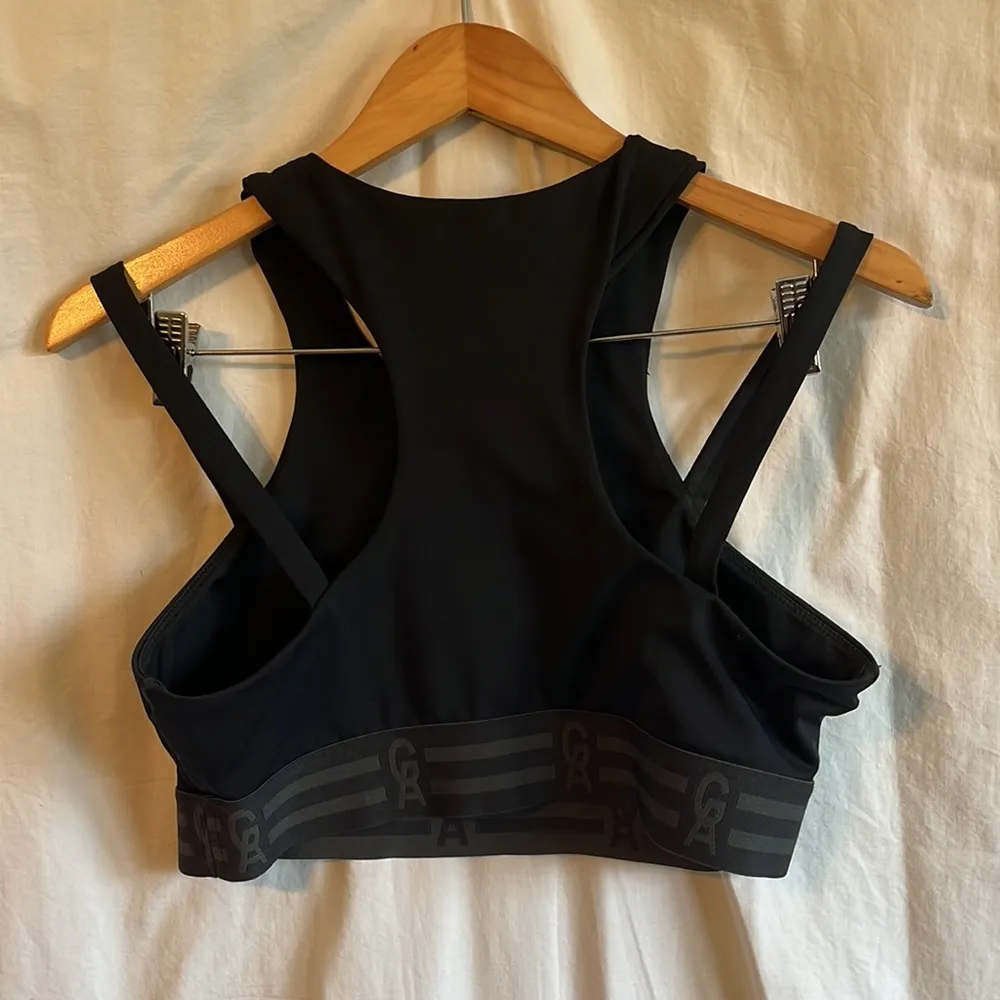 Good American ‘Icon Exaggerated’ Performance Black Double Strap Sports Bra - Image 6