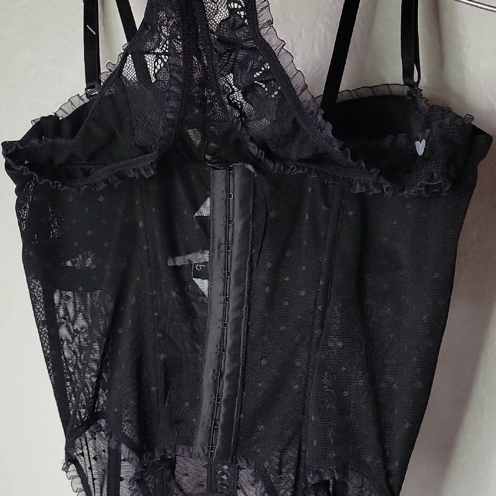 Delicates  Vintage Black Lace Corset Set Size M - Image 4