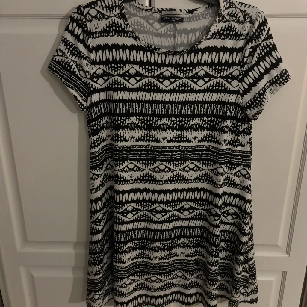 Alison Brittany tunic top or‎ dress. Size petite medium. Black - Image 2