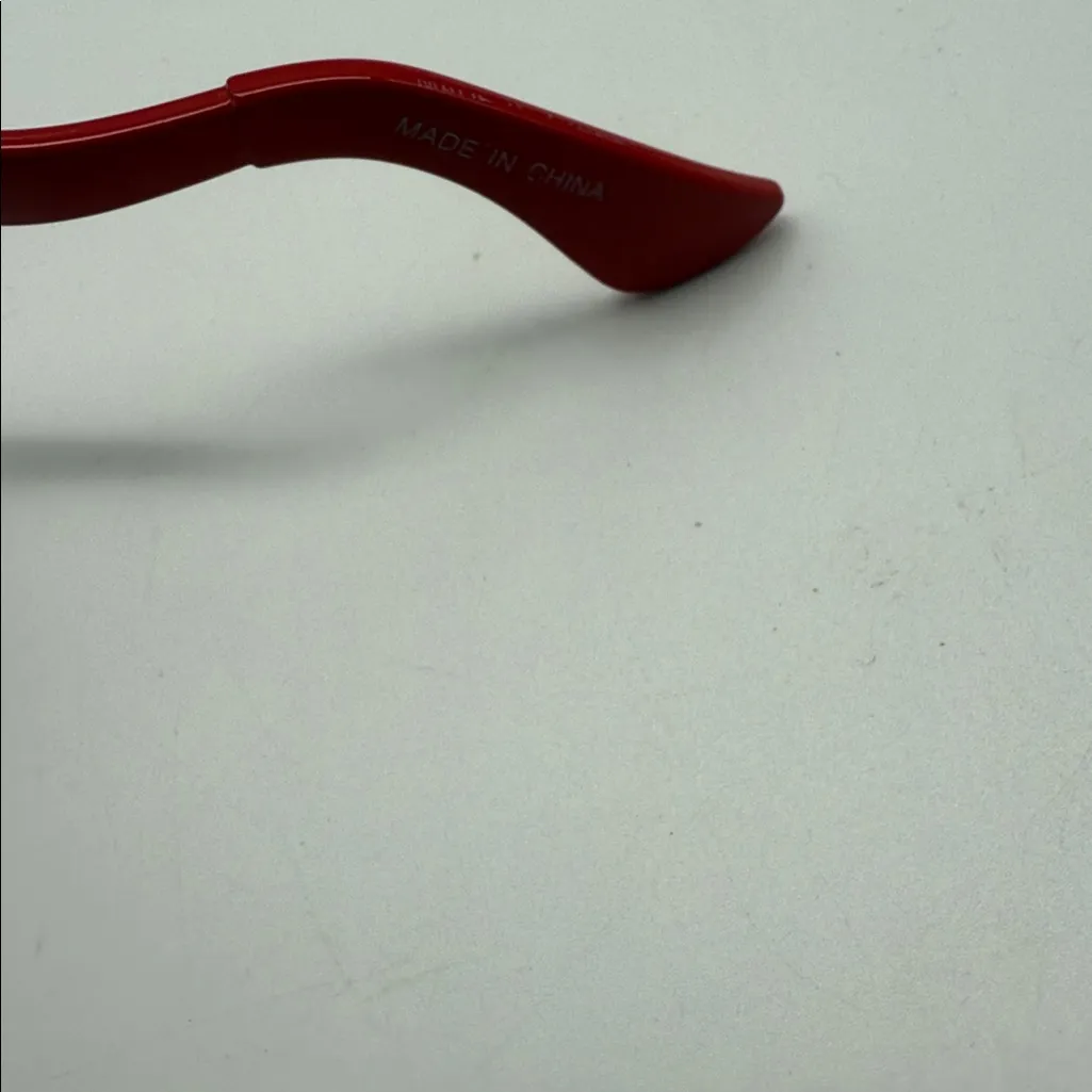 Overside Stylish Red Cat - Image 6