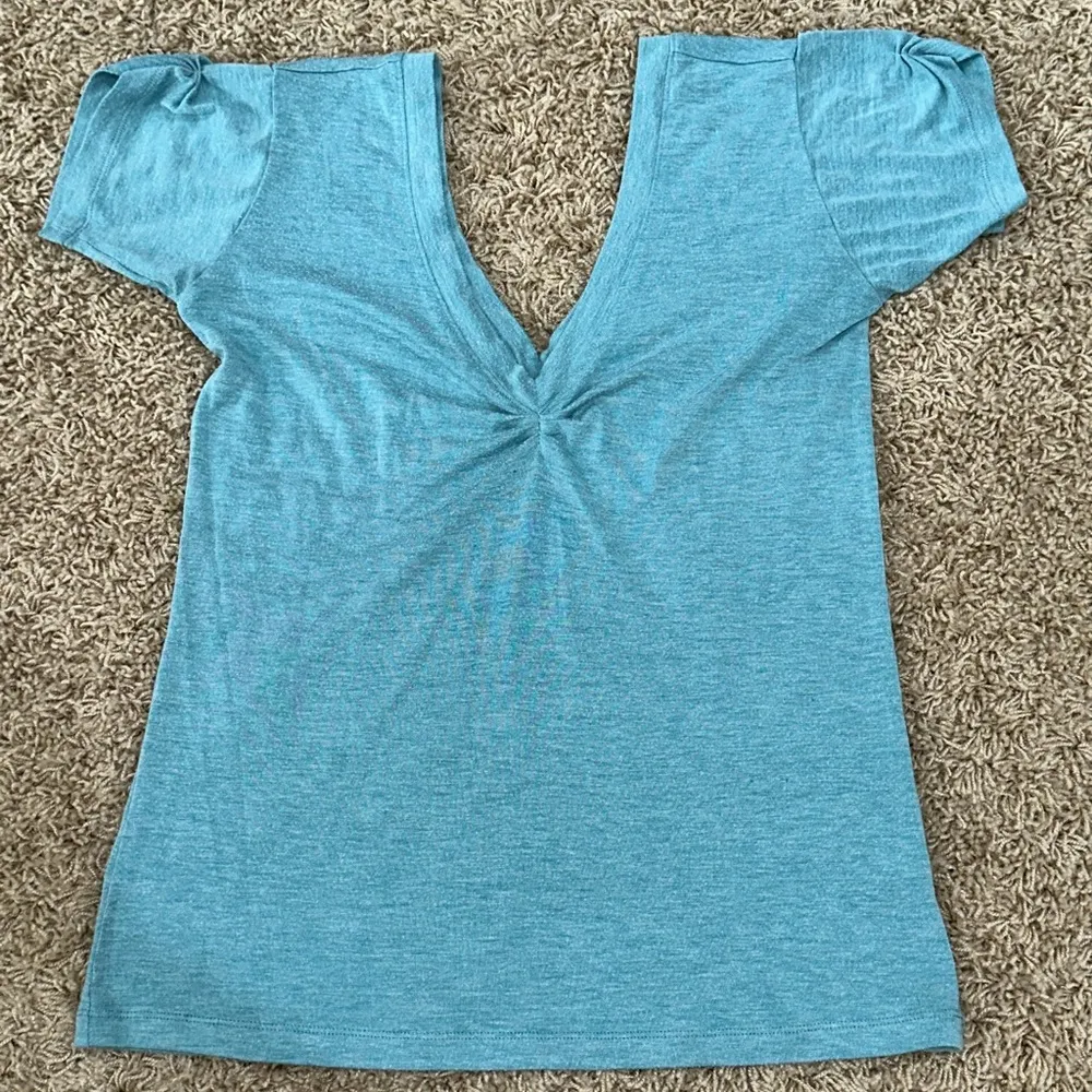 Katrina Dancewear Activewear V Neck Scrunched Short Sleeve Shirt - Image 2