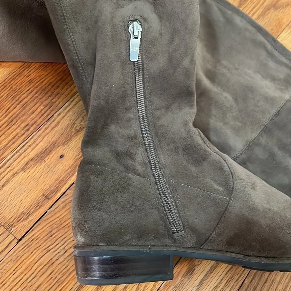 Marc Fisher Side Zip Over The Knee Faux Suede Boots Taupe size‎ 7 - Image 4