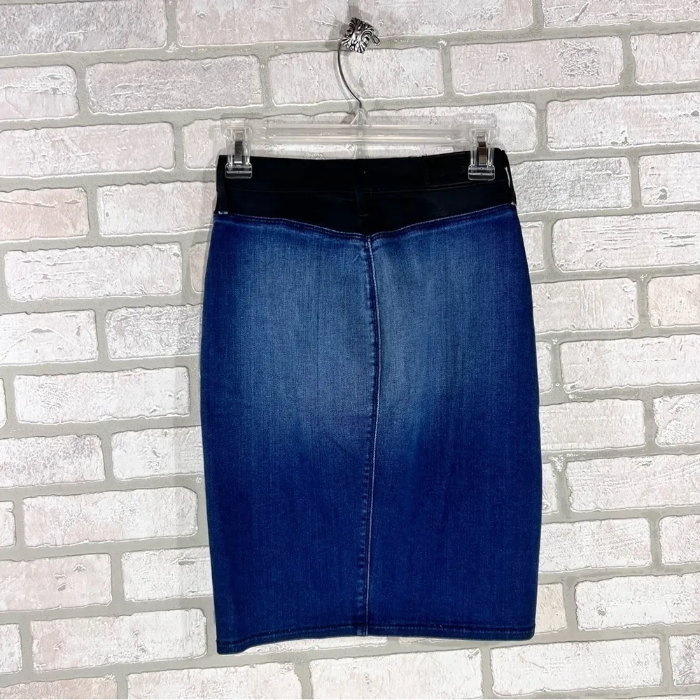 True Religion NWOT Chloe Denim Pencil Skirt in Byum Wash Size 24 - Image 5
