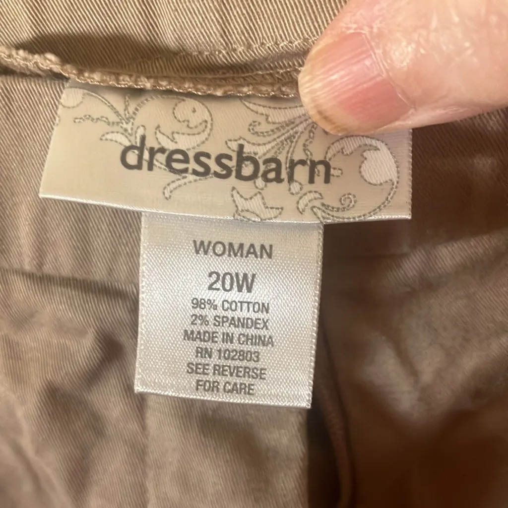 FINAL MARKDOWN Ladies dress barn slacks 20w - Image 4