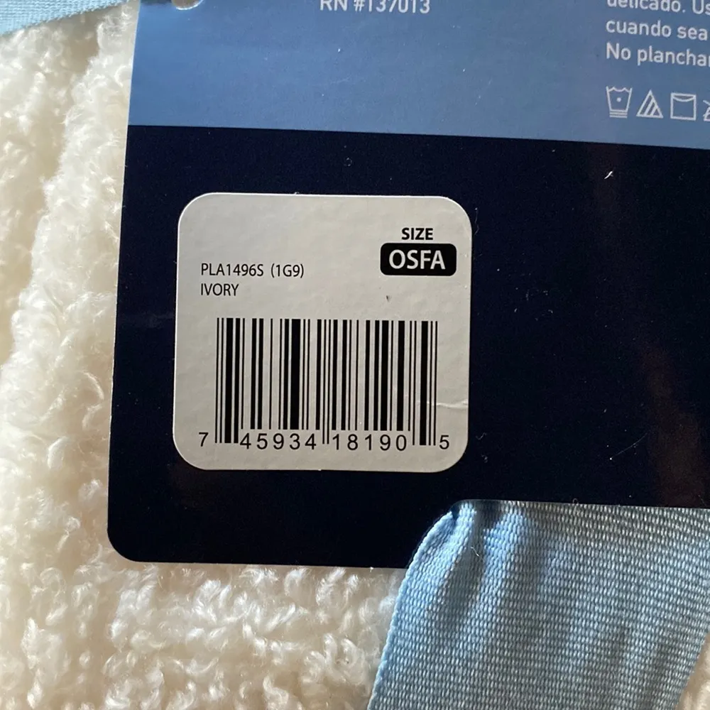 Peace & Pearl's Cozy Infinity Sherpa Scarf - Image 3