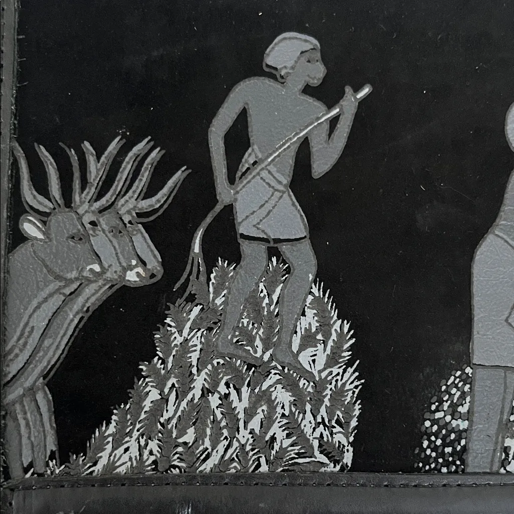 Roberto Vascon Black Embossed Egyptian‎ Design Shoulder Bag - Image 8