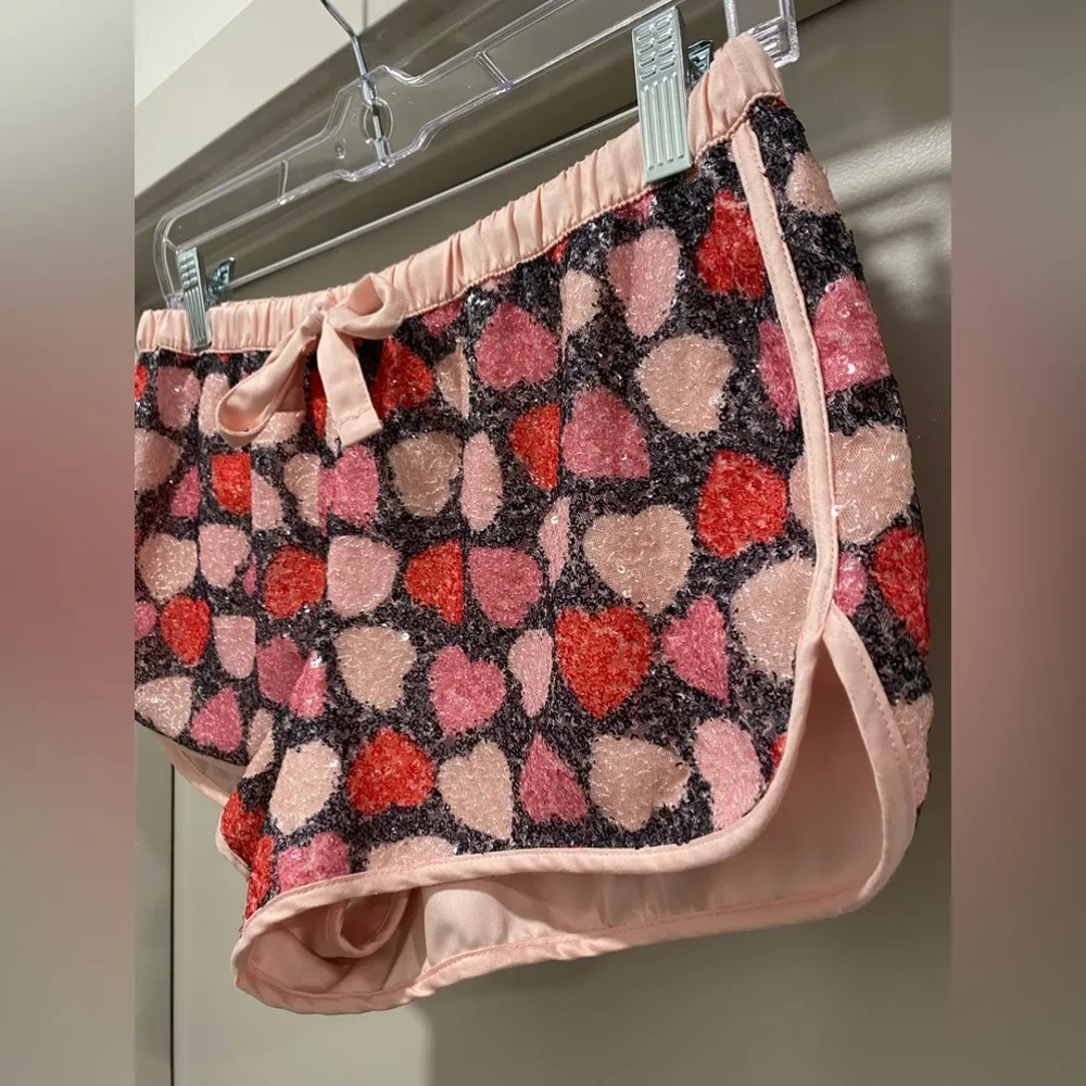 Red & Pink Sequin Heart Print Dolphin-Hem Sleep Shorts - XS - Image 2