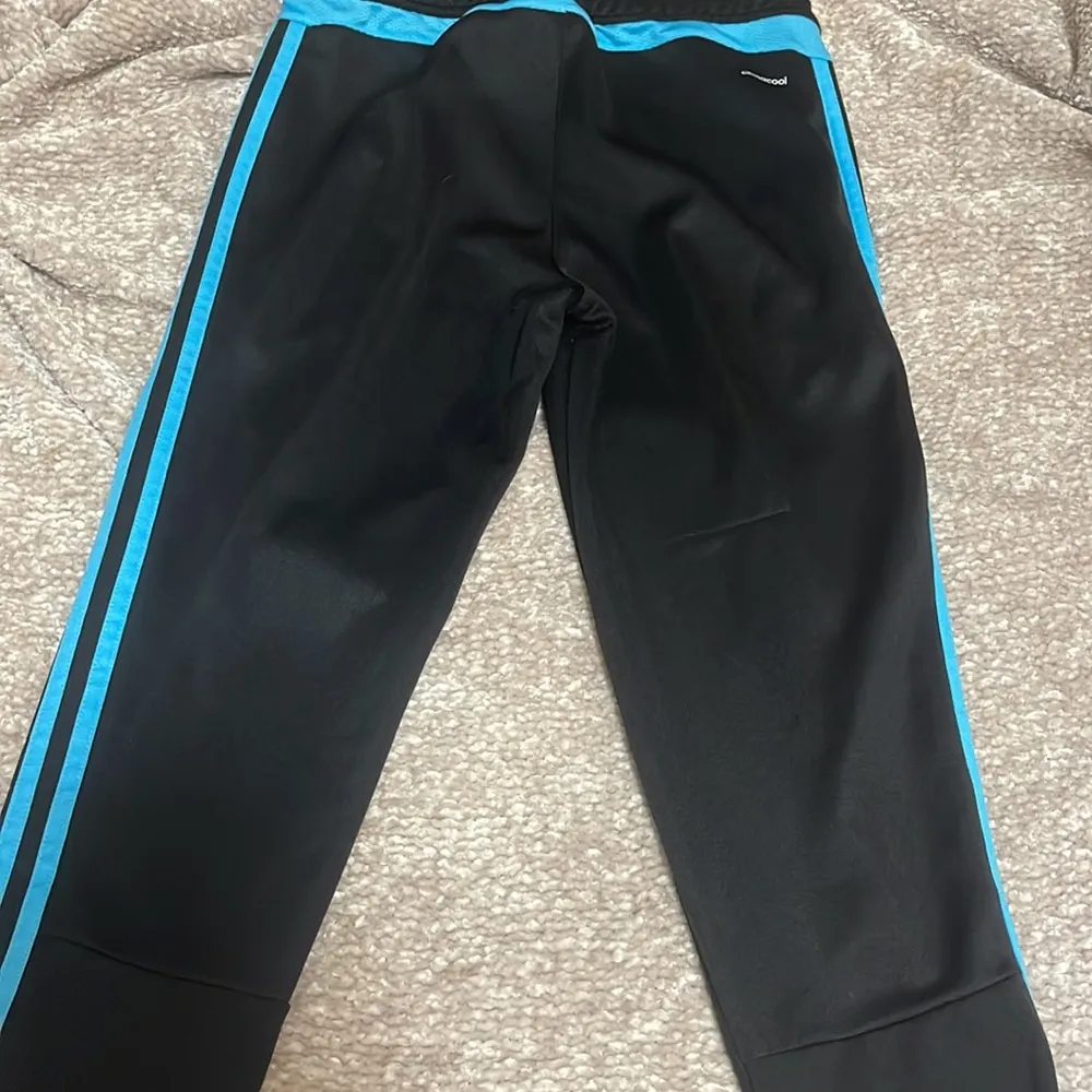Adidas joggers- XS - Image 7