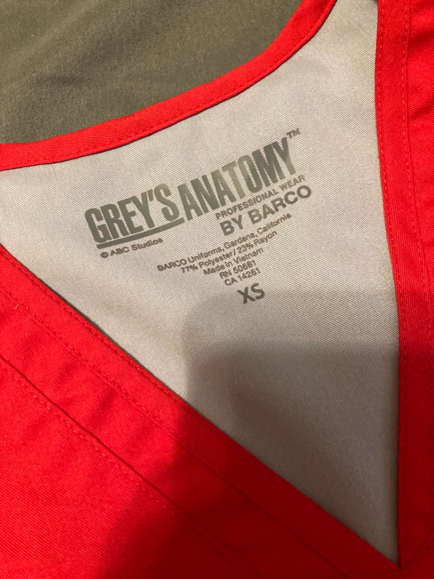 Grey's Anatomy Scrubs Set - Image 4