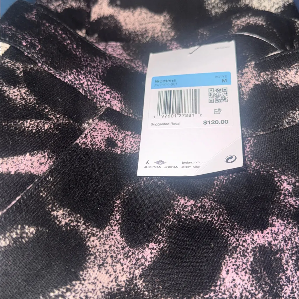 NWT $120 Jordan Chicago Women's Allover Printed Pants Women's Pants M - Image 7