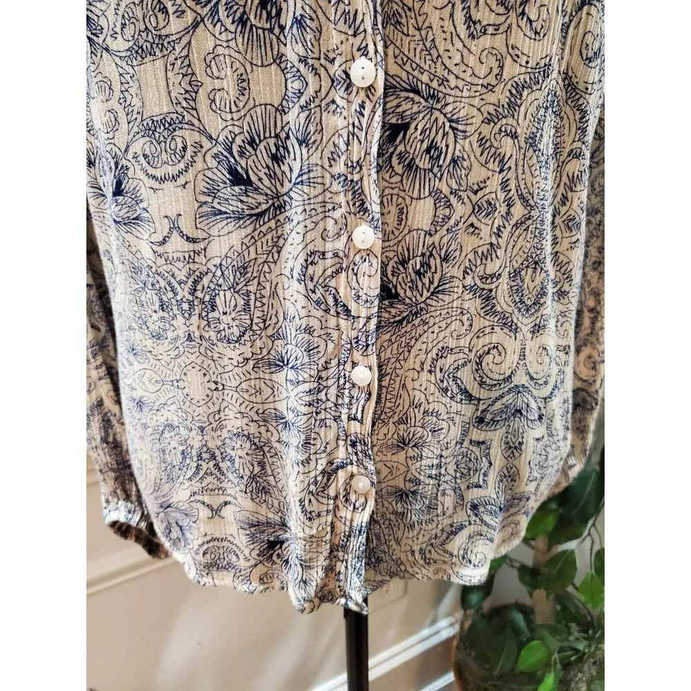 Blu Heaven Women's White Blue Paisley Rayon Long Sleeve Button Down Shirt Medium - Image 3