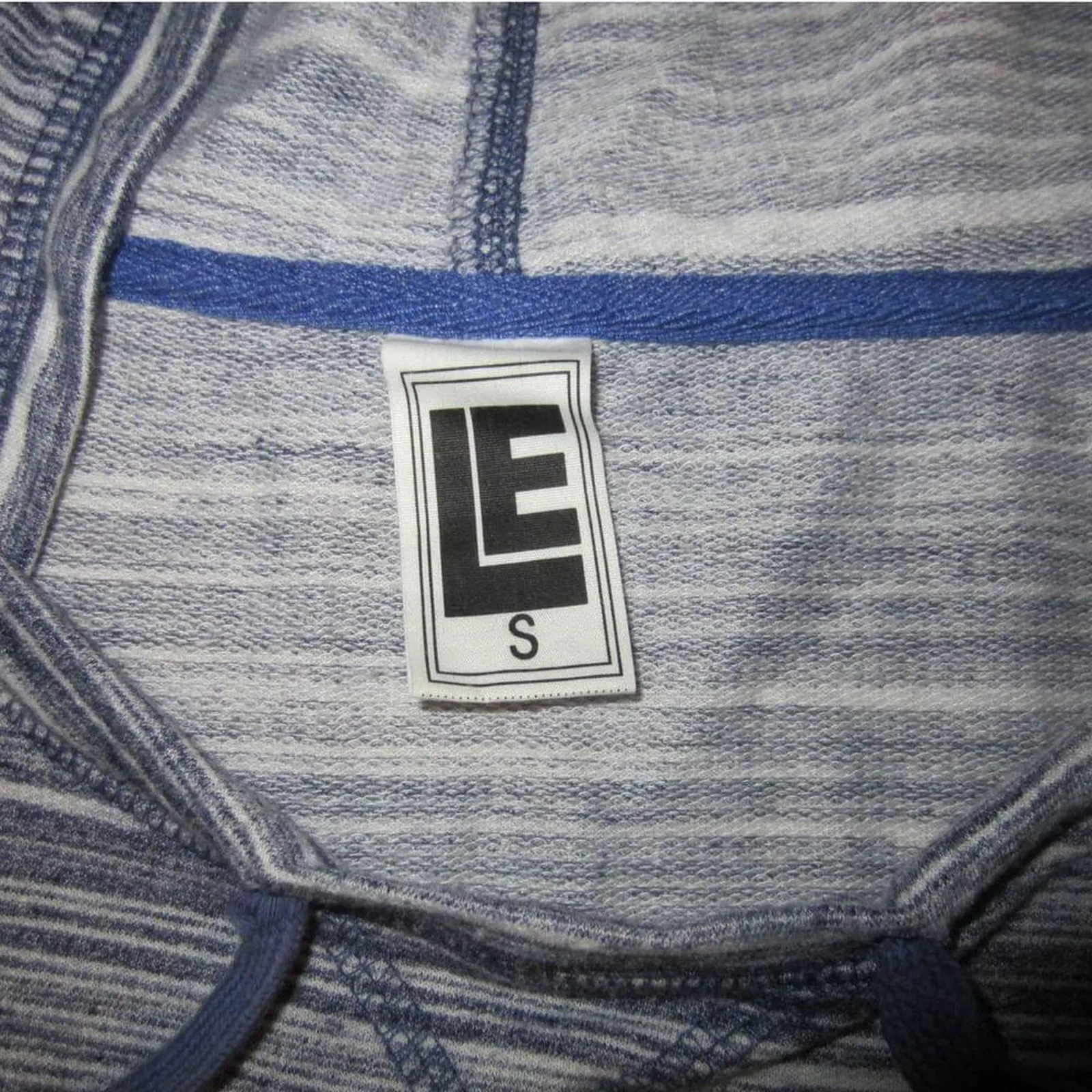 Coastal Casual Blue Striped Lightweight Hoodie Lake Tahoe California Small - Image 3