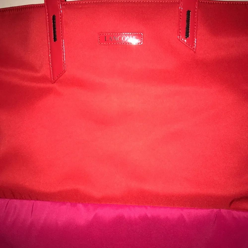 Lancôme Bag Large Flamingo Print Lining & Red & Pink Colorblock Exterior Tote - Image 2