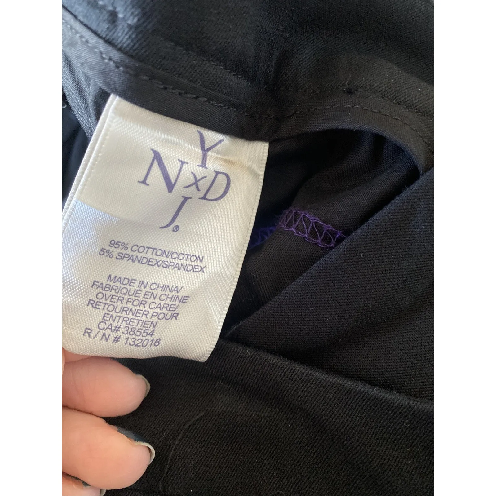 NYDJ Women's 10 Black Front Seam Straight Leg Cropped Denim Jeans Corp - Image 5