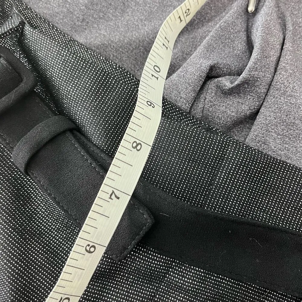 Alice + Oliva Scoop Black Sliver Tinsel With Belt Low Rise Dress Shorts Size 8 - Image 5