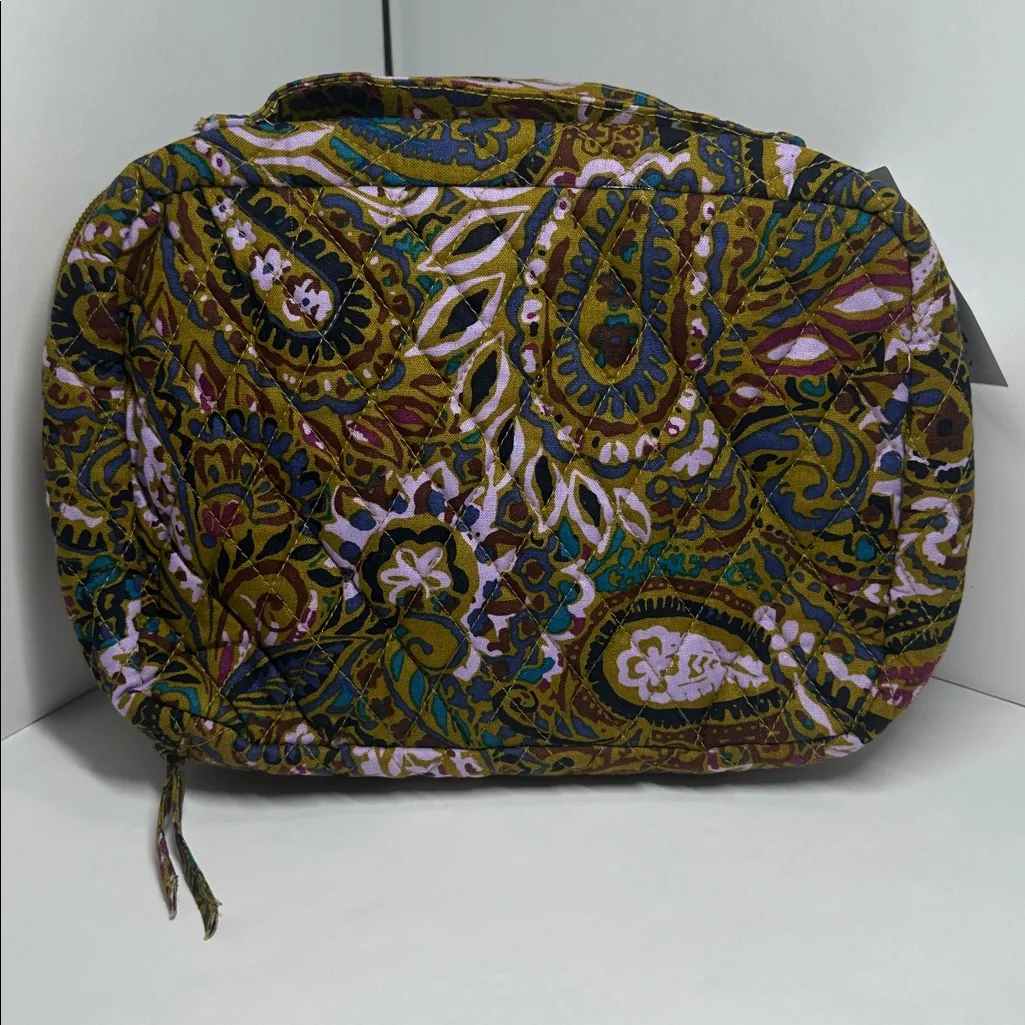 Vera Bradley Essential Hanging Travel Organizer in Cotton - 1050 - Image 2