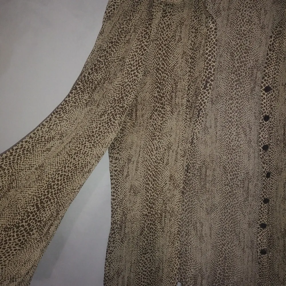 Covington L Brown Reptile Flare Sleeve Top - Image 2