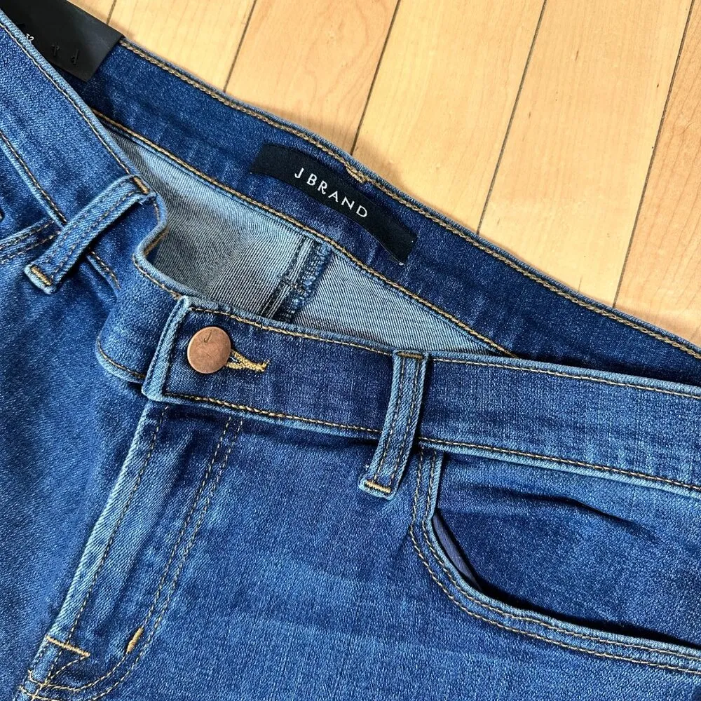 NWT J BRAND Hipster Low Rise Dark Denim Jeans Size 32 Straight Leg - Image 4