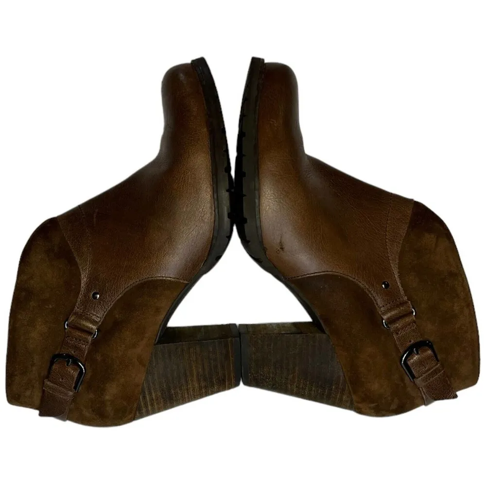 Clarks Artisan Mission Parker Leather Heeled Ankle Chelsea Bootie Brown 7.5 - Image 8