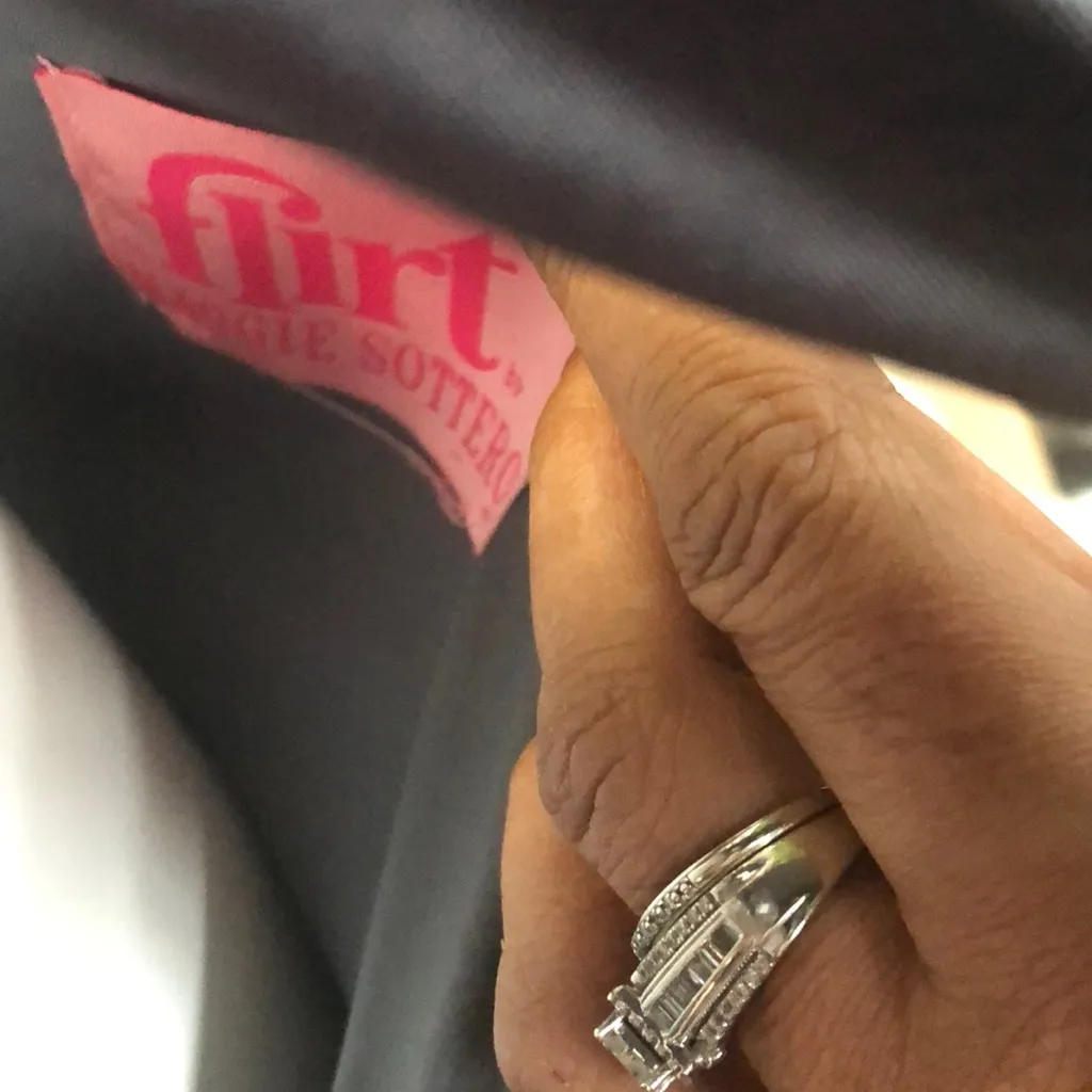 Beautiful gray special occasion dress Size 2 - Image 4