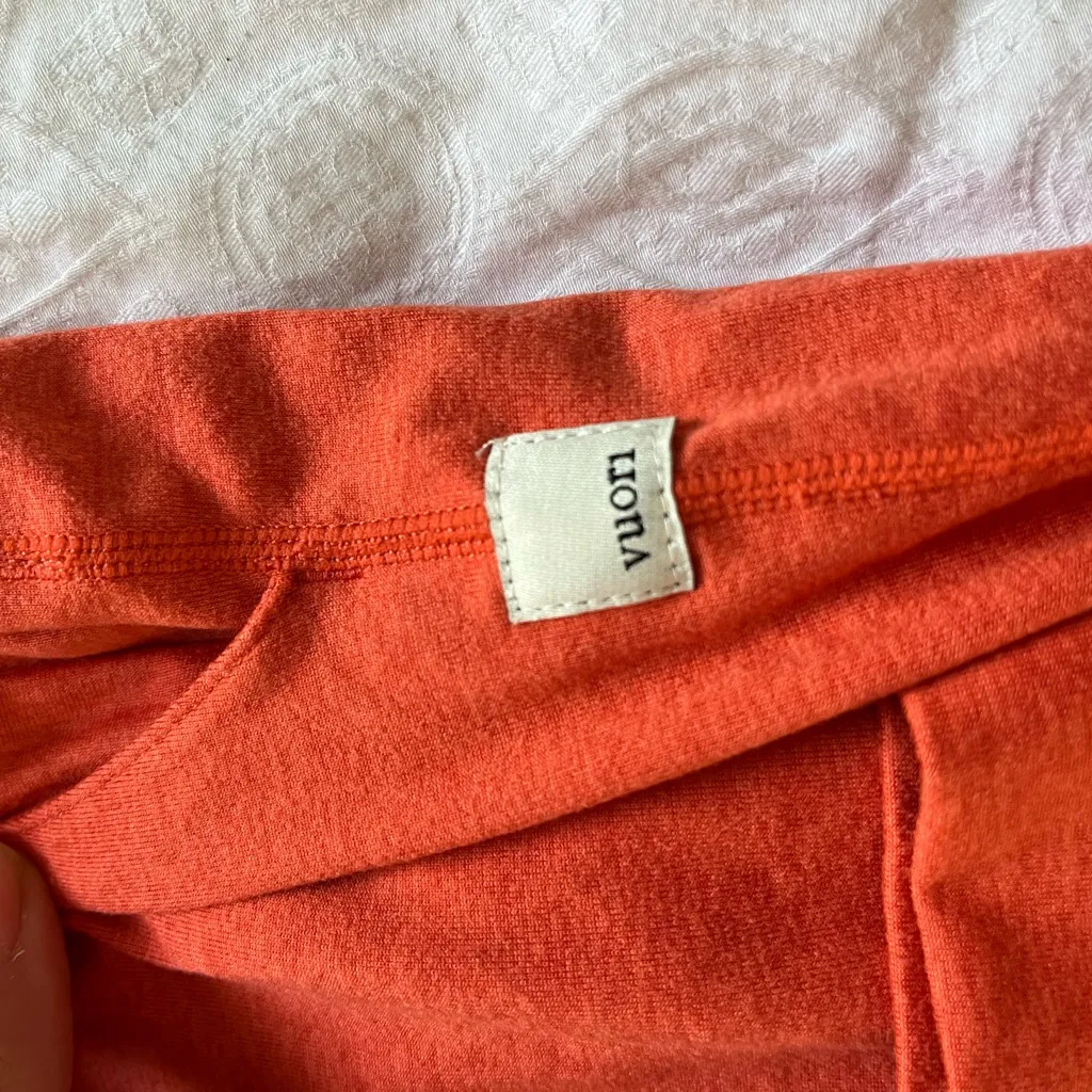 Women’s Vuori size medium butter soft orange joggers - Image 6