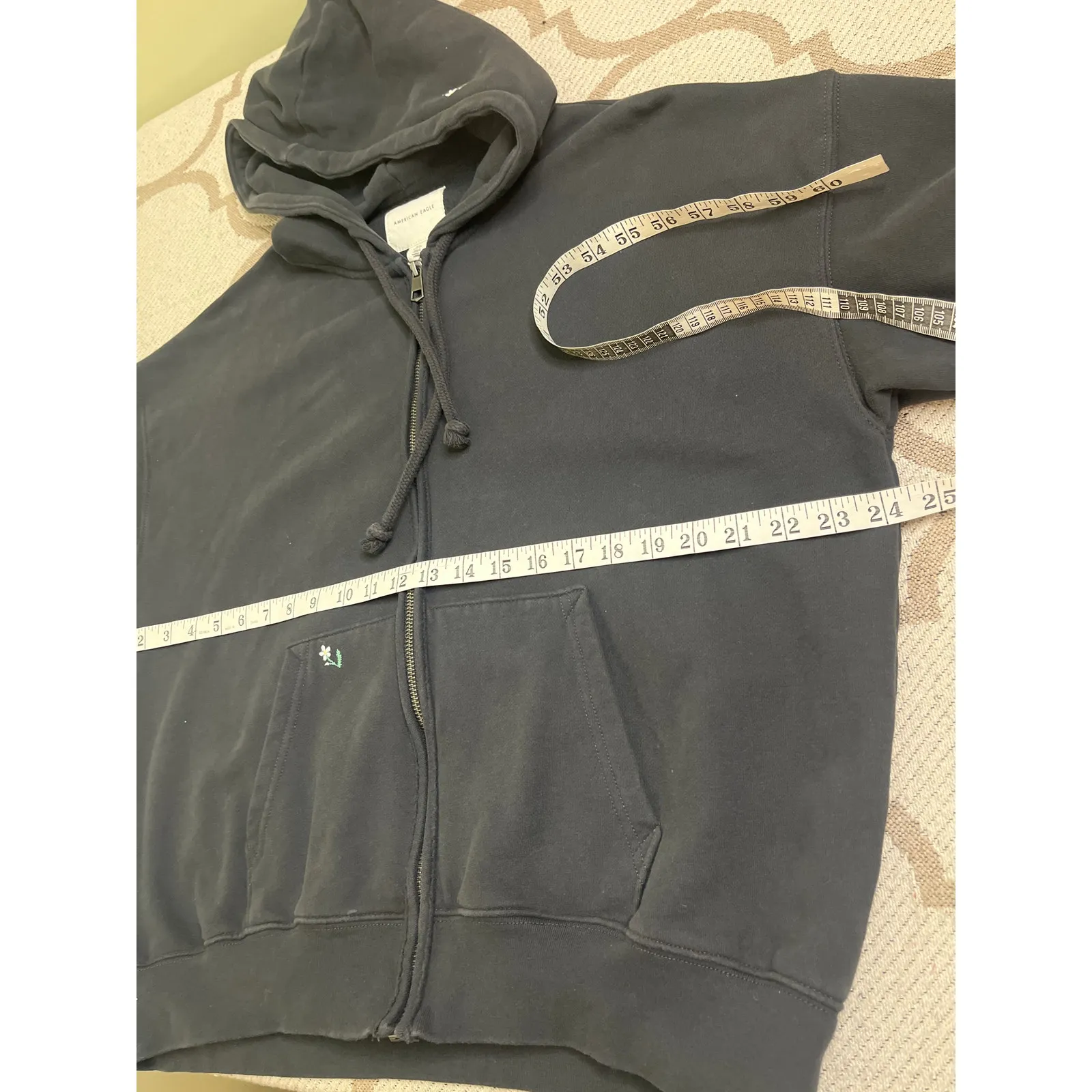 American Eagle Outfitters full-zip hoodie grey embroidered flower, size XS/S - Image 7
