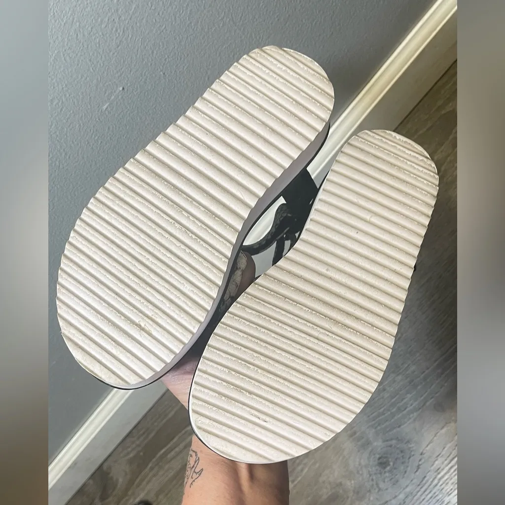 Kate‎ Spade New York Women's Dotty Wedge Sandals Black White Size 6.5 - Image 4