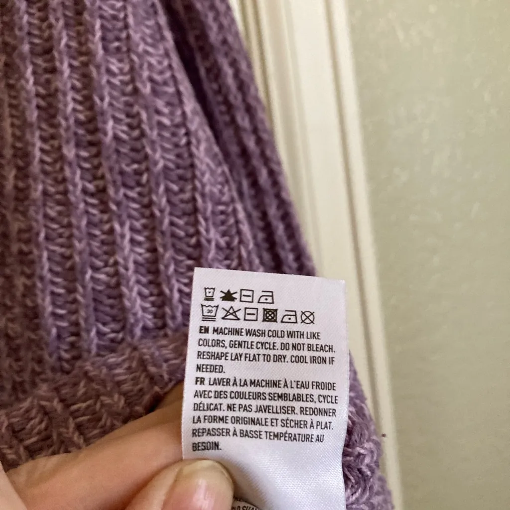 American Eagle Purple Ribbed Henley Cropped Long Dolman Sleeve Sweater - Image 4