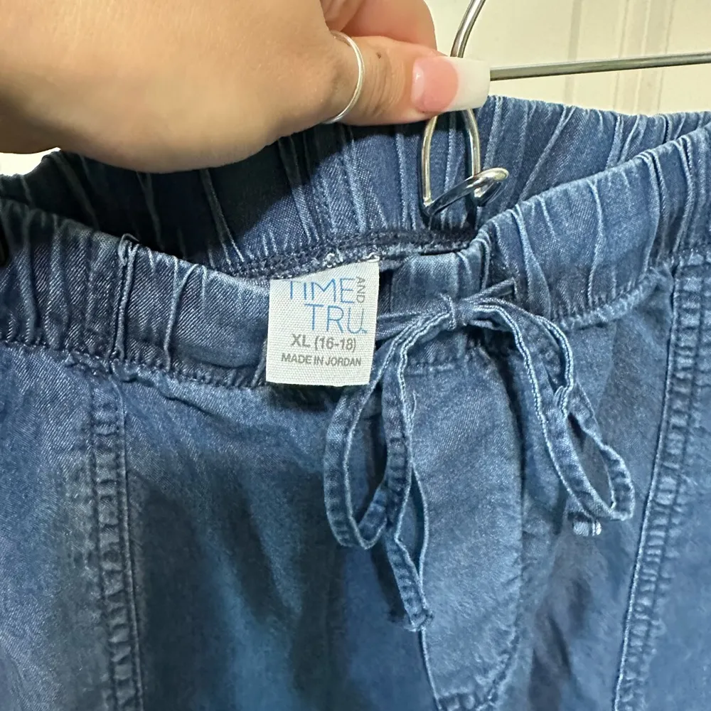 Soft jean shorts XL - Image 3