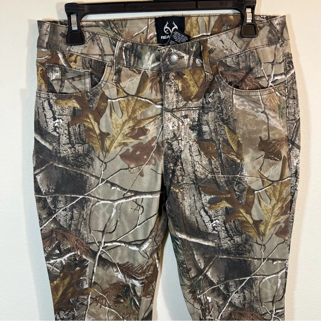 Realtree Women’s Camo Pants 8 - Image 2