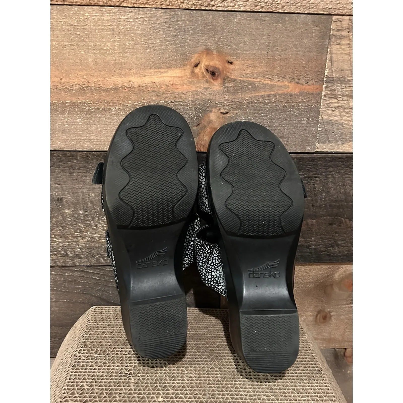 Dansko Sandals EU40 US9 Black Shagreen Sophie Leather Slides Heeled‎ Slip On - Image 6