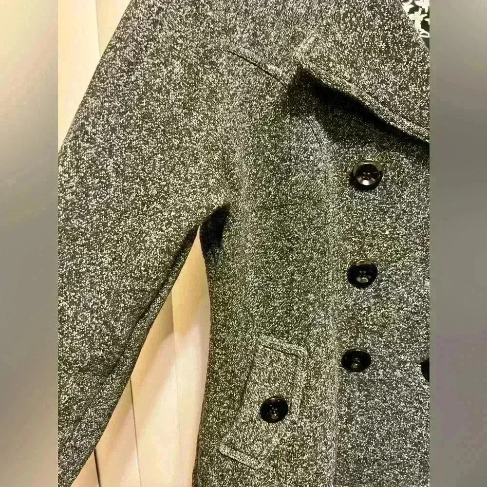 Black/Charcoal Knit Jacket,Size Small good condition Worn few times - Image 5