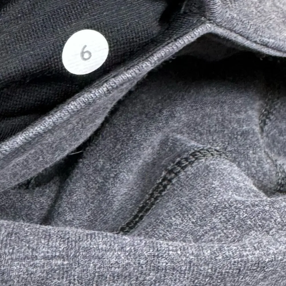 Lululemon Gray Ruched Back Crop Leggings Pant 6 - Image 7