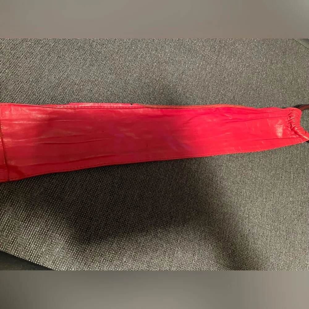 GORGEOUS 1980S SUPER WIDE RED LEATHER WAIST BELT - Image 5