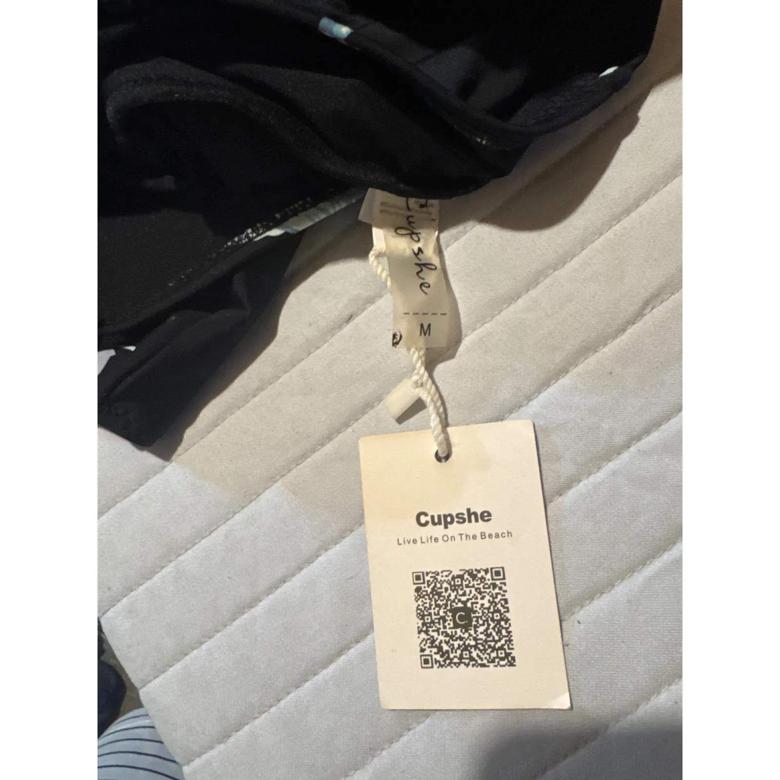 Cupshe Black Floral Print Padded‎ Strapless One Piece Swimsuit medium new w/tag - Image 4